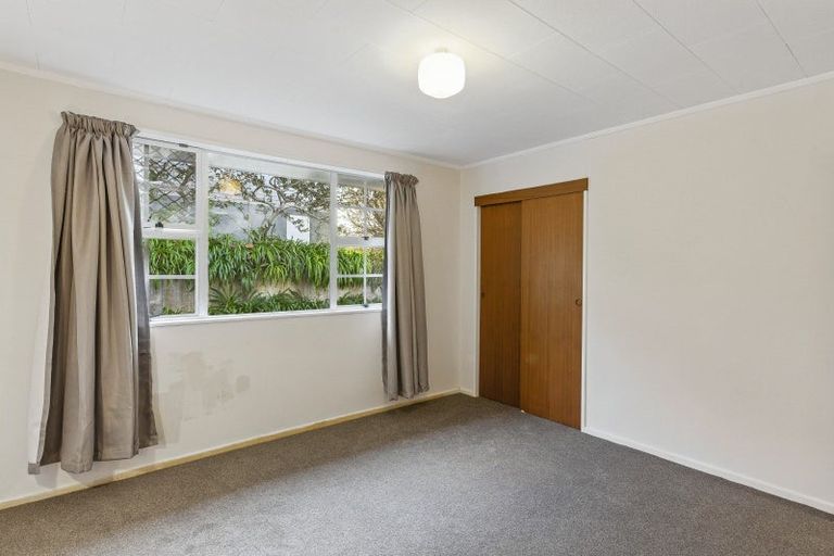 Photo of property in 35a Tui Road, Raumati Beach, Paraparaumu, 5032