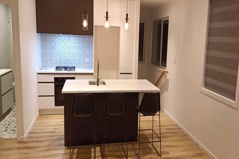 Photo of property in 1/46 Toroa Street, Torbay, Auckland, 0630