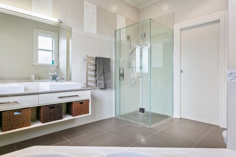 Photo of property in 86 Princes Street, Cambridge, 3434