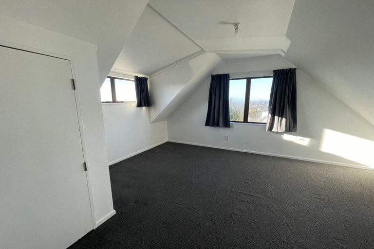 Photo of property in 1/36 Cyclarama Crescent, Massey, Auckland, 0614