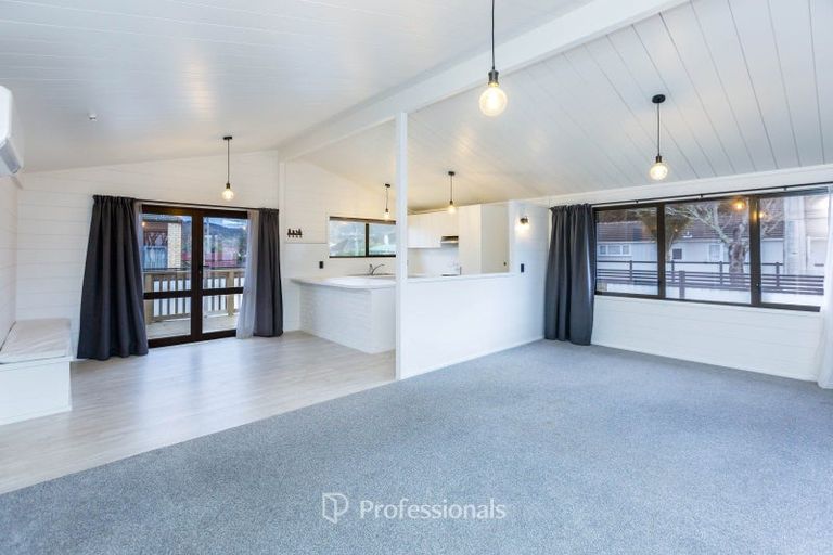 Photo of property in 99 Gibbons Street, Ebdentown, Upper Hutt, 5018