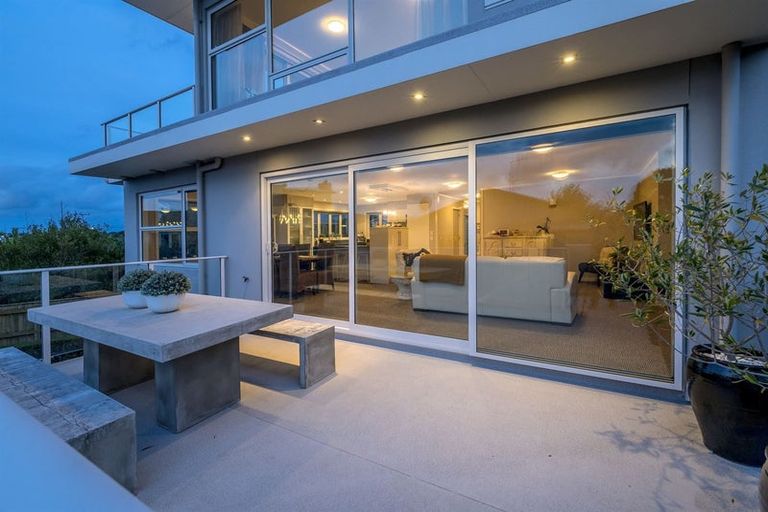 Photo of property in 78 Seaview Road, Paraparaumu Beach, Paraparaumu, 5032