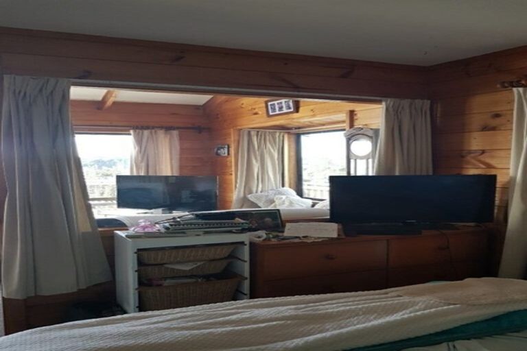 Photo of property in 18 Joydon Place, Stanmore Bay, Whangaparaoa, 0932