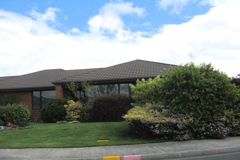 Photo of property in 12 Holcroft Place, Stoke, Nelson, 7011