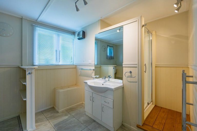 Photo of property in 25 Carruthers Street, Otane, 4202