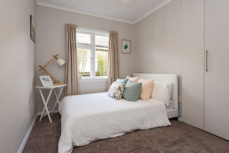 Photo of property in 220 Knowles Street, St Albans, Christchurch, 8052