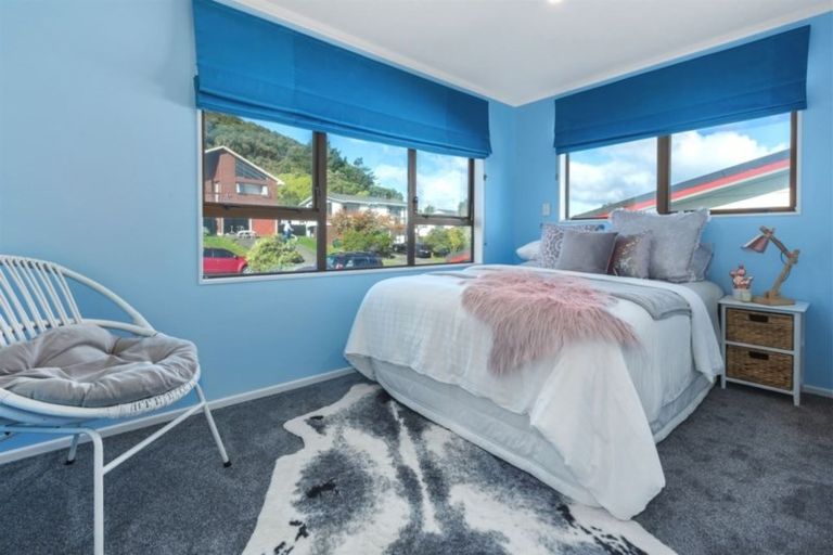 Photo of property in 26 Mercury Way, Whitby, Porirua, 5024