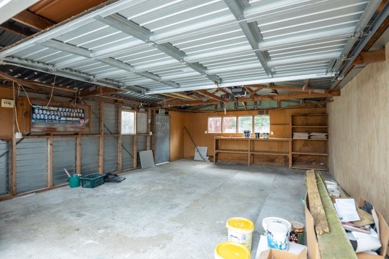 Photo of property in 8 Hamua Place, Waitara, 4320