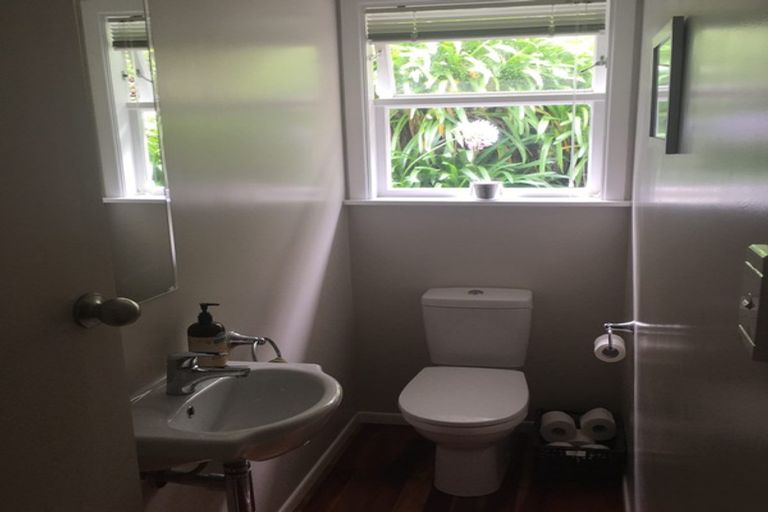 Photo of property in 5 Hilton Way, Johnsonville, Wellington, 6037