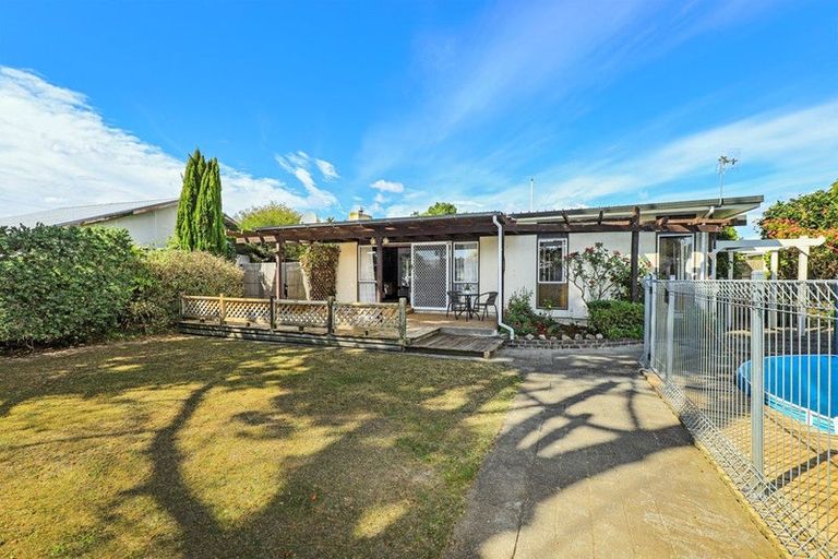 Photo of property in 15 Kirkcaldy Place, Flaxmere, Hastings, 4120