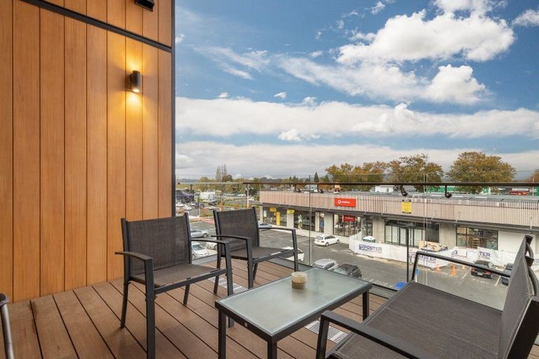 Photo of property in 34a Lake Street, Cambridge, 3434