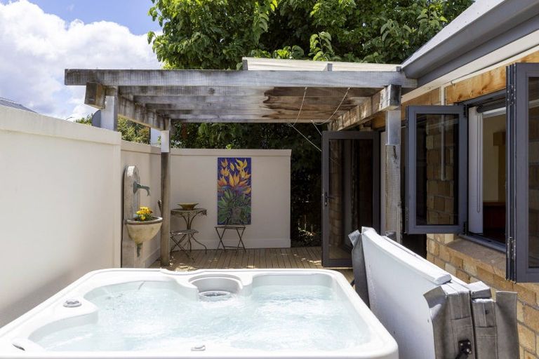 Photo of property in 66 Pataka Road, Taupo, 3330