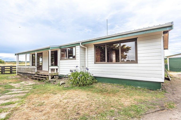 Photo of property in 15 Aranui Avenue, Castlecliff, Whanganui, 4501