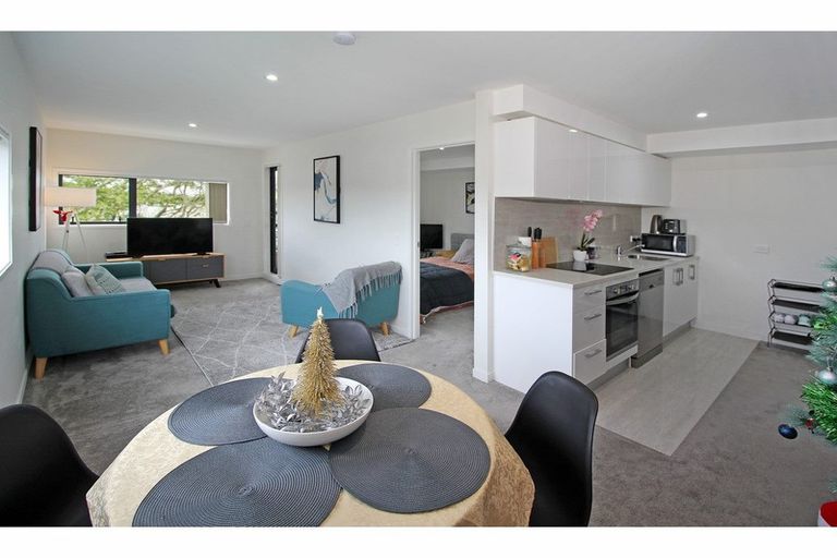 Photo of property in 206/8 Gray Avenue, Mangere East, Auckland, 2024