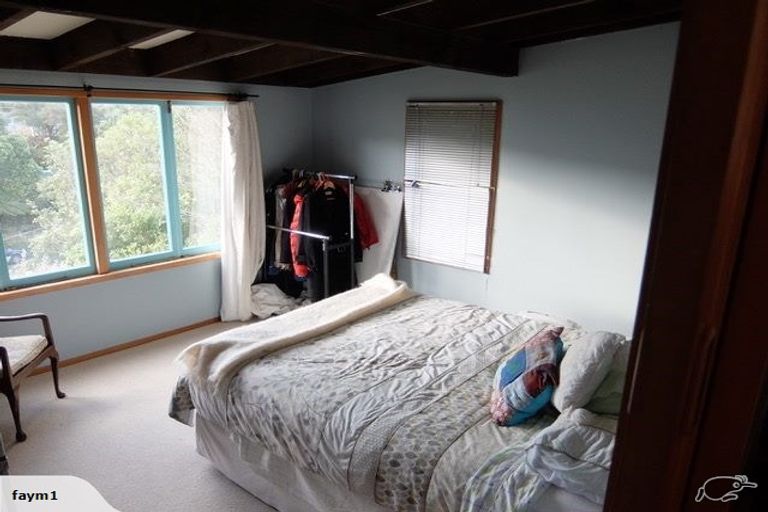 Photo of property in 9b Randwick Road, Northland, Wellington, 6012