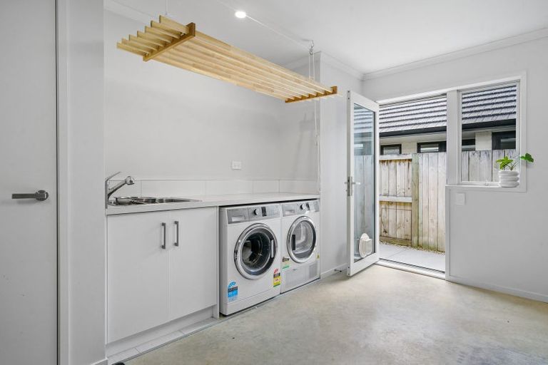 Photo of property in 26 Lilac Close, Cambridge, 3434