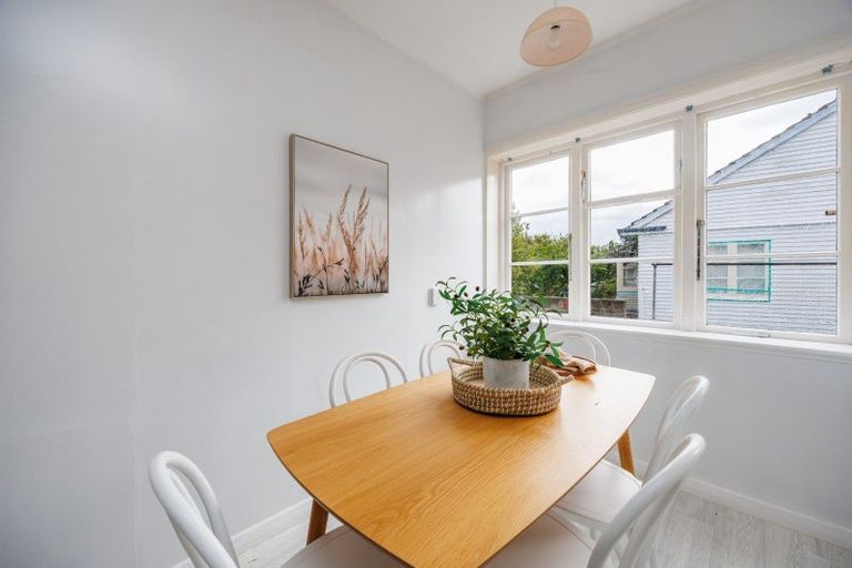 Photo of property in 63 Savage Crescent, West End, Palmerston North, 4412