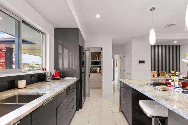 Photo of property in 92 Hodgens Road, Prebbleton, 7676