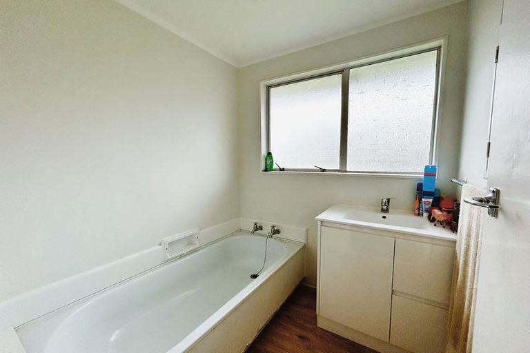 Photo of property in 15 Inverness Avenue, Hamilton East, Hamilton, 3216