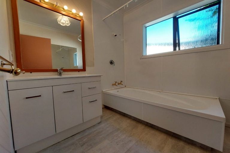 Photo of property in 42 Mcmeekan Avenue, Chartwell, Hamilton, 3210