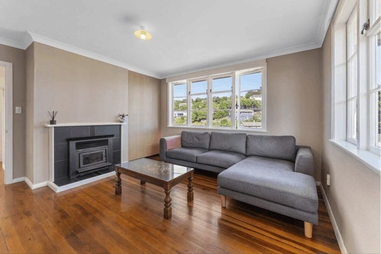 Photo of property in 19 Taupiri Crescent, Titahi Bay, Porirua, 5022