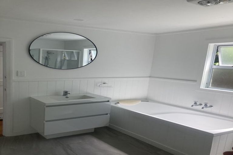 Photo of property in 195 Ngamotu Road, Spotswood, New Plymouth, 4310