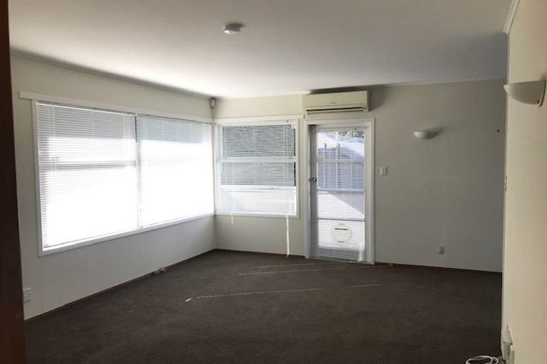 Photo of property in 2/8 Waterloo Street, Howick, Auckland, 2014