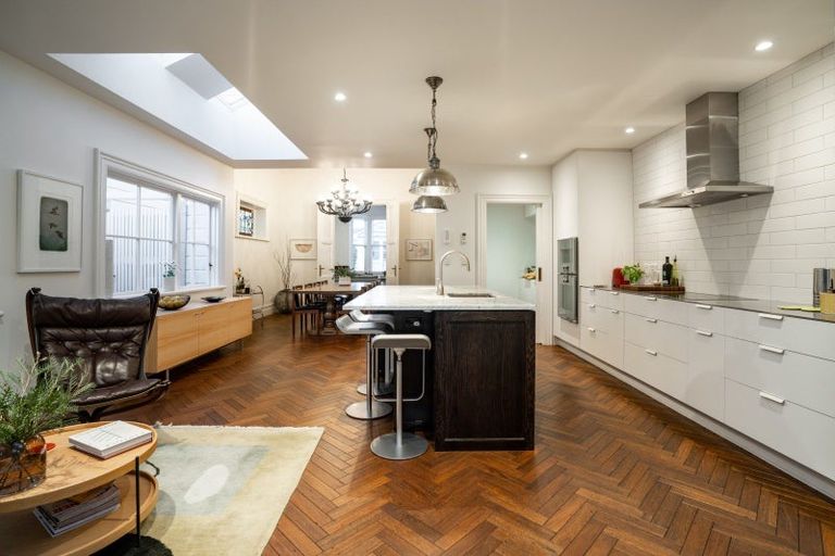 Photo of property in 54 Majoribanks Street, Mount Victoria, Wellington, 6011