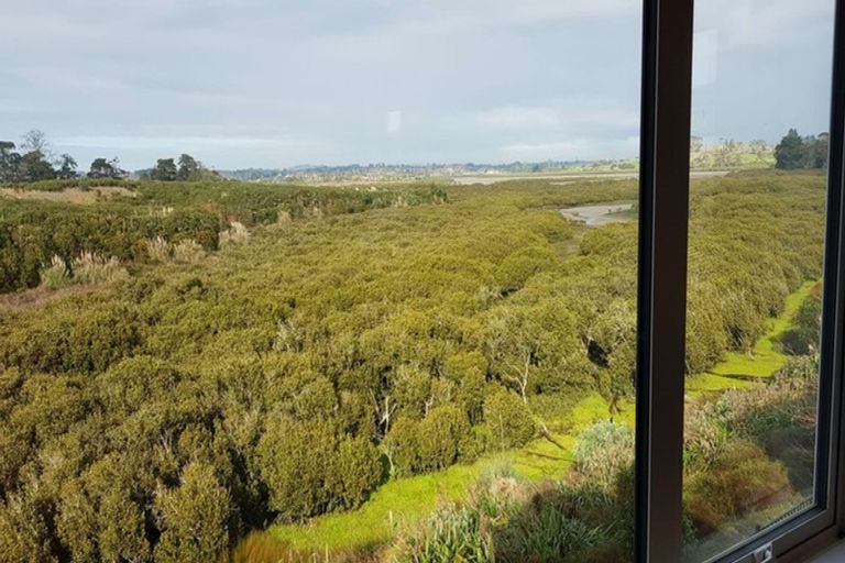 Photo of property in 61 Bayvista Drive, Karaka, Papakura, 2113