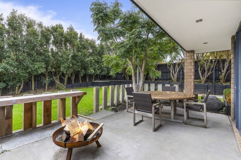 Photo of property in 47 Kittiwake Drive, Schnapper Rock, Auckland, 0632