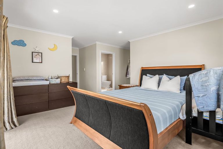 Photo of property in 21 O Ruamano Crescent, Pukekohe, 2120