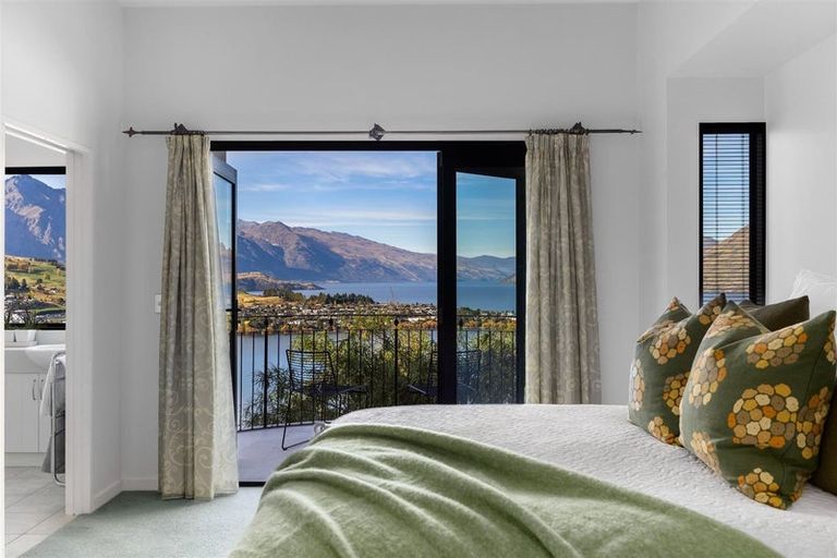 Photo of property in 94 Hensman Road, Queenstown, 9300