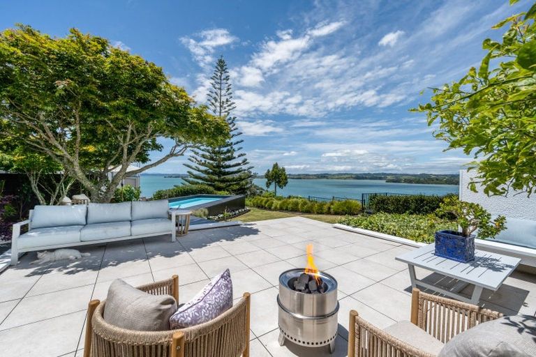 Photo of property in 1/121 Pah Road, Cockle Bay, Auckland, 2014