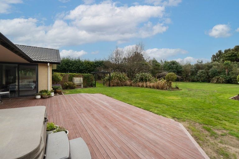 Photo of property in 40 Matua Grove, Otatara, Invercargill, 9879