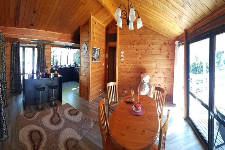 Photo of property in 1/74 Waiau Street, Torbay, Auckland, 0630