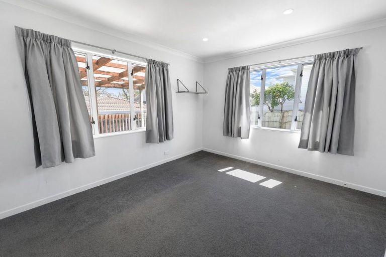 Photo of property in 9 Goods Road, Otumoetai, Tauranga, 3110