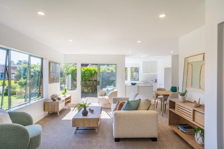 Photo of property in 19 The Grove, Red Beach, 0932