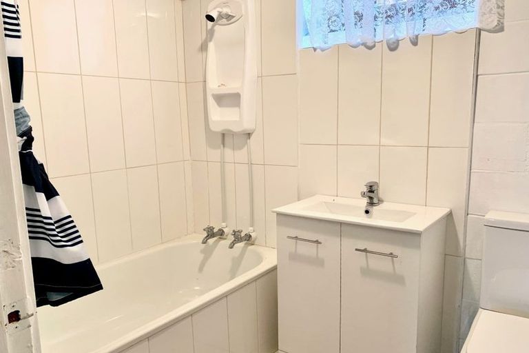 Photo of property in 16a Hinau Street, Tokoroa, 3420