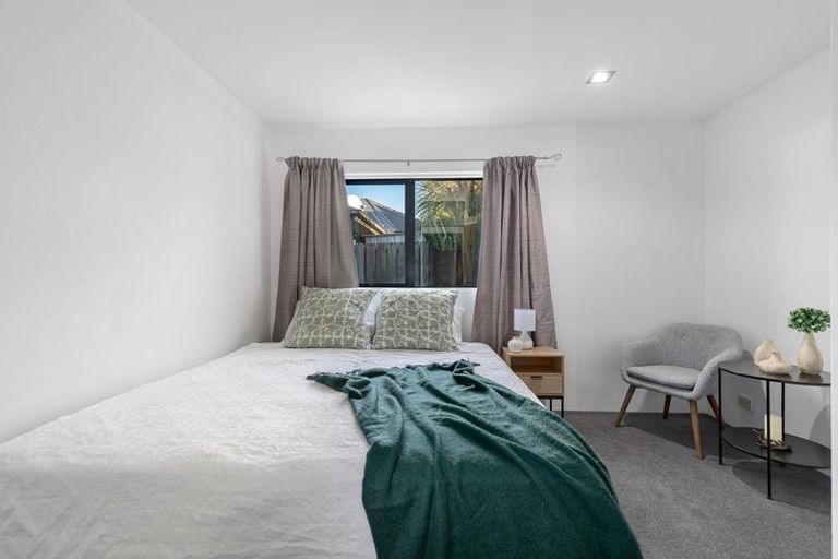 Photo of property in 2/1 Maple Court, Arthurs Point, Queenstown, 9371
