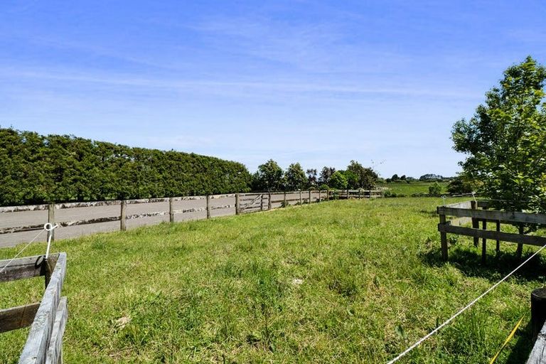 Photo of property in 325a Awai Road, Tarurutangi, New Plymouth, 4372