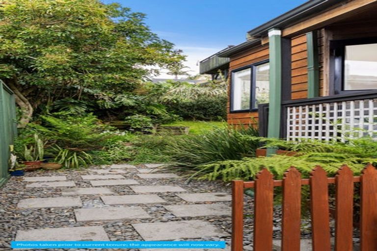 Photo of property in 2/36 Beulah Avenue, Rothesay Bay, Auckland, 0630