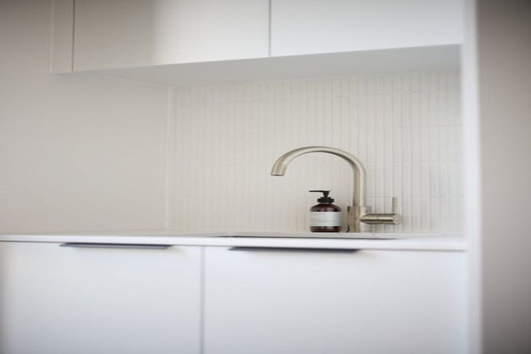 Photo of property in 9 Golden Fall Road, Hobsonville, 0616