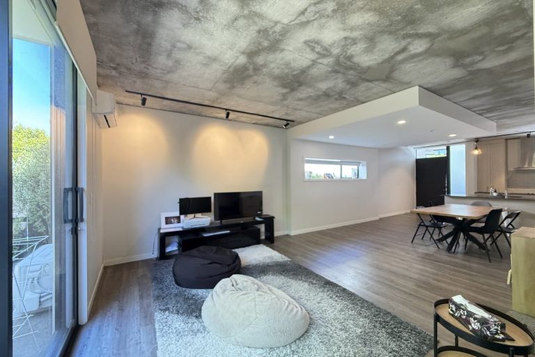 Photo of property in 9/4163 Great North Road, Glen Eden, Auckland, 0602
