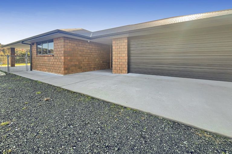 Photo of property in 5 Waikaraka Road, Tamaterau, Whangarei, 0174