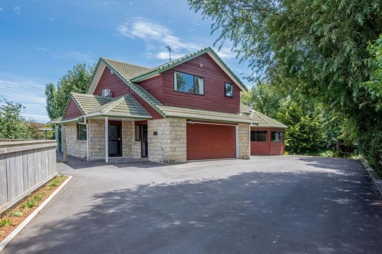 Photo of property in 88a Mazengarb Road, Paraparaumu Beach, Paraparaumu, 5032