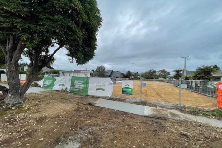 Photo of property in 48 Beacon Street, Waihola, Milton, 9073