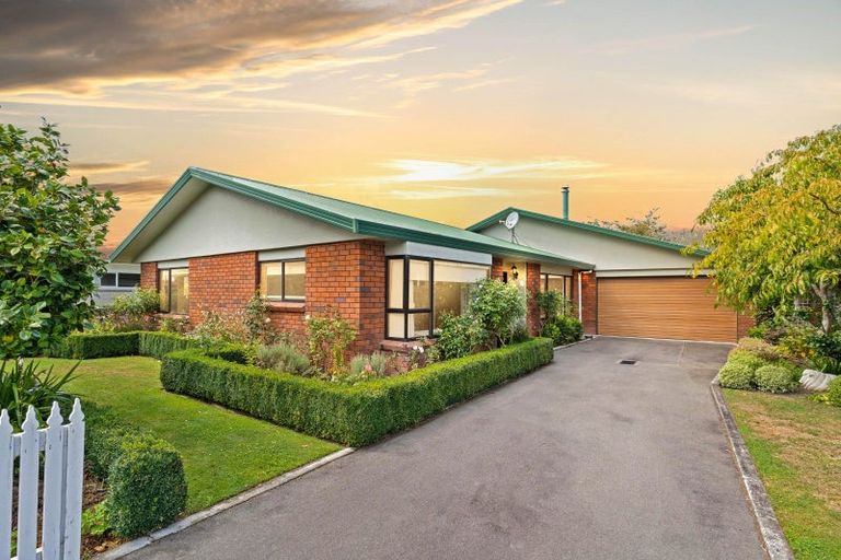 Photo of property in 35 Reading Street, Greytown, 5712