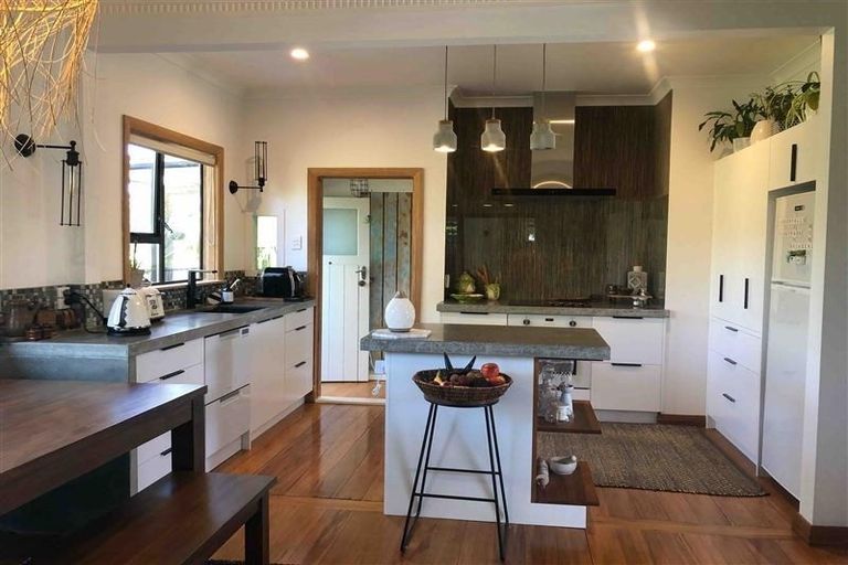 Photo of property in 7 Anzac Avenue, Onekawa, Napier, 4110