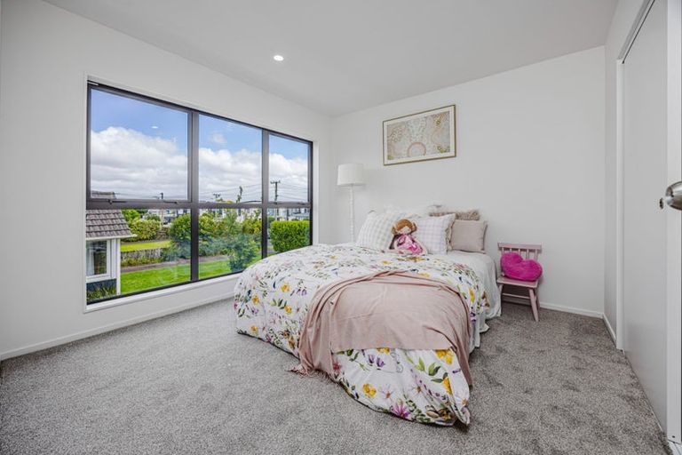 Photo of property in 8b Arimu Road, Papakura, 2110
