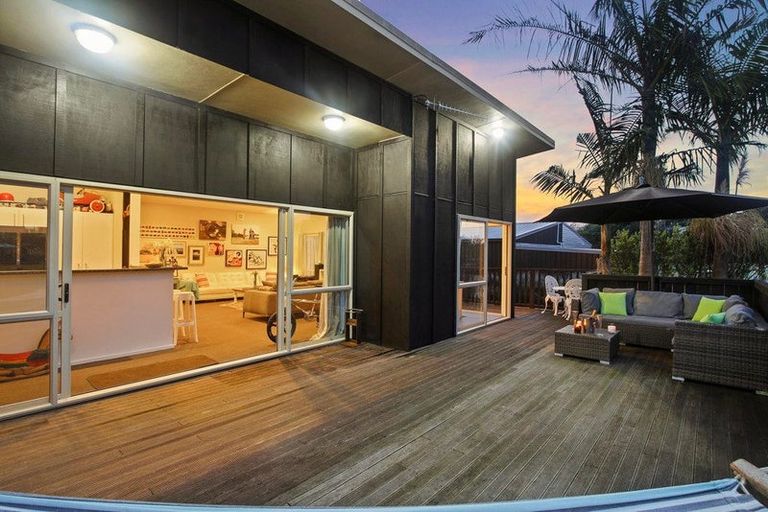 Photo of property in 9 Keven Road, Clarks Beach, Pukekohe, 2679